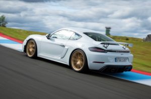 Hot laps in a Porsche 718 GT4
